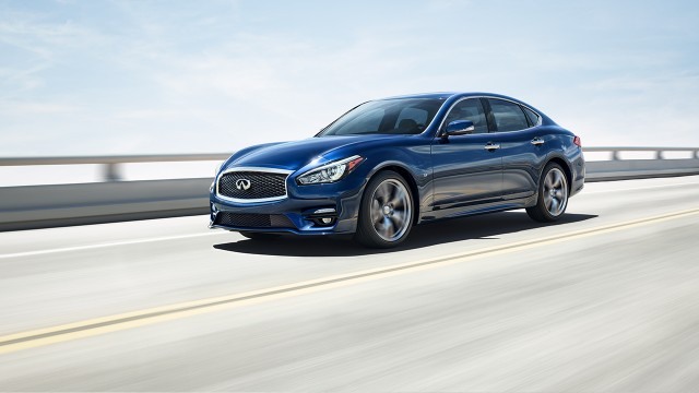 2018 Infiniti Q70 Exterior Gallery Image