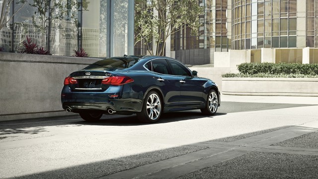 2018 Infiniti Q70 Exterior Gallery Image
