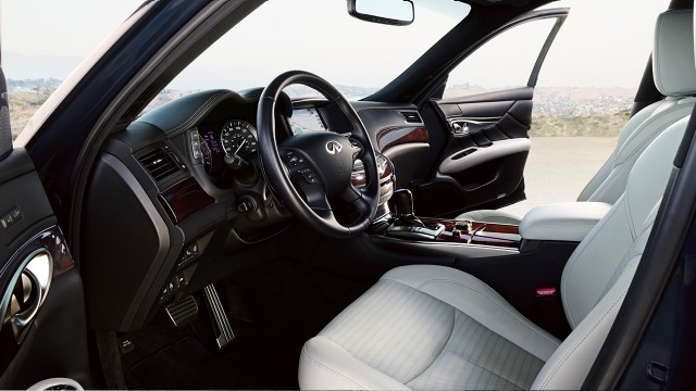 2018 Infiniti Q70 Interior Gallery Image
