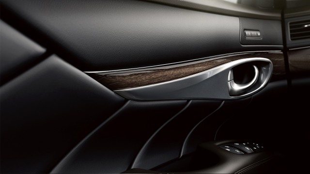 2018 Infiniti Q70 Interior Gallery Image