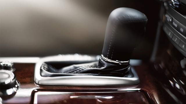 2018 Infiniti Q70 Interior Gallery Image