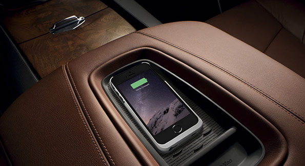 2018 Cadillac ESCALADE & ESV WIRELESS CHARGING