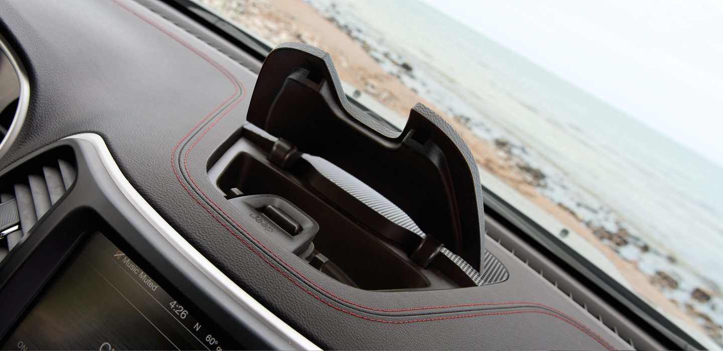 2018 Jeep Cherokee Interior Gallery