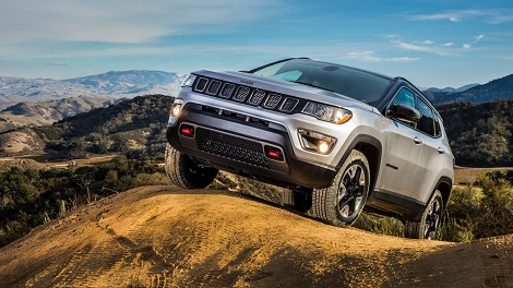 2018 Jeep Compass GROUND CLEARANCE - CLIMBING