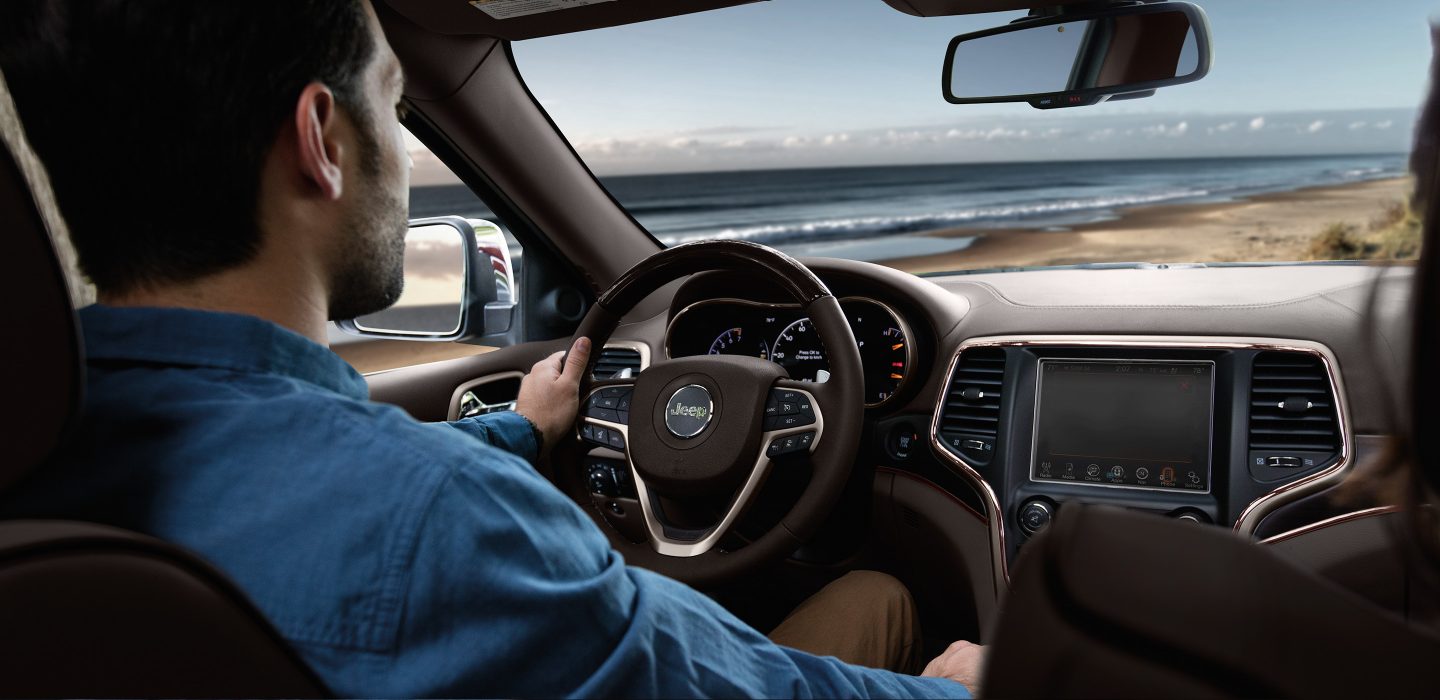 2018 Jeep Grand Cherokee Interior Gallery