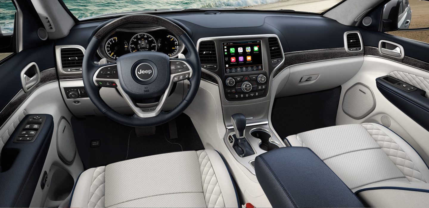 2018 Jeep Grand Cherokee Interior Gallery