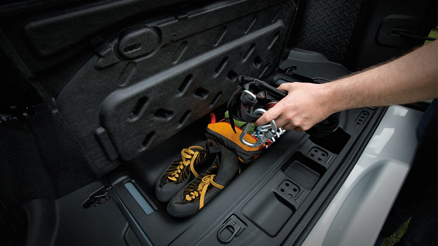 2018 Jeep Wrangler JK VERSATILE STORAGE