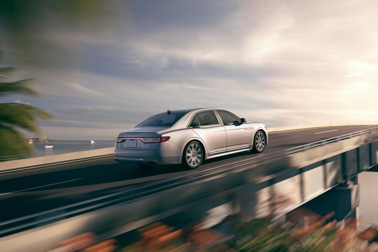 2018 Lincoln Continental Exterior Gallery Image