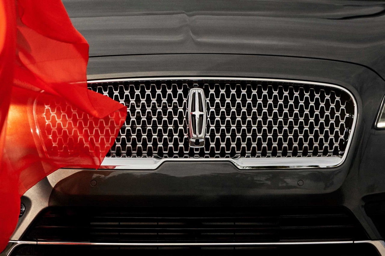 2018 Lincoln Continental Exterior Gallery Image