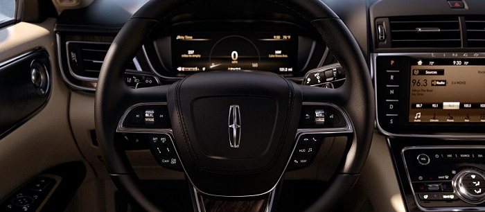 New 2018 Lincoln Continental IN-COMMAND STEERING WHEEL