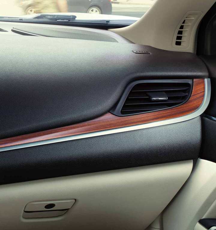 2018 Lincoln MKC Interior Gallery Image