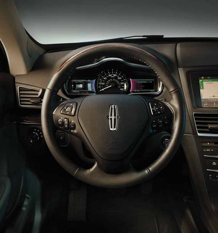 2018 Lincoln MKT Interior Gallery Image