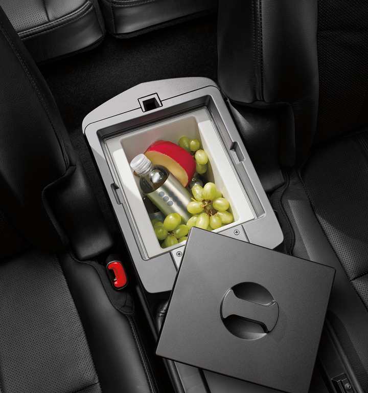 2018 Lincoln MKT Interior Gallery Image