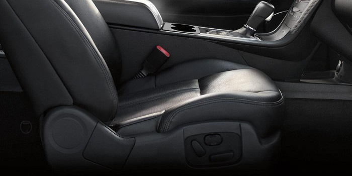 New 2018 Lincoln MKT COMFORT POWER FRONT SEATS