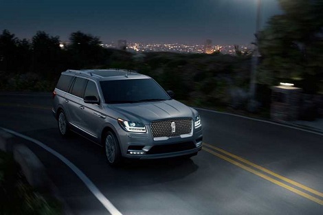 2018 Lincoln Navigator ADAPTIVE HEADLAMPS