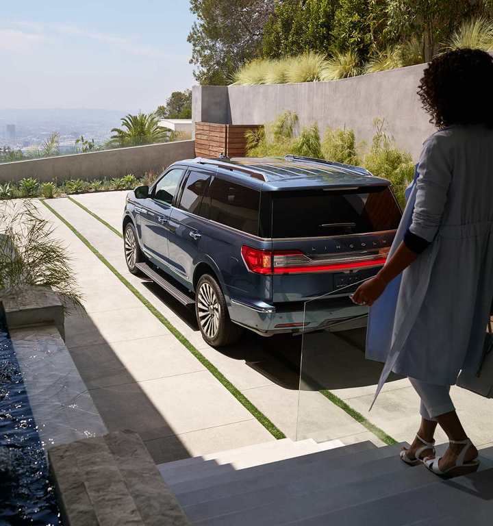 2018 Lincoln Navigator Exterior Gallery Image