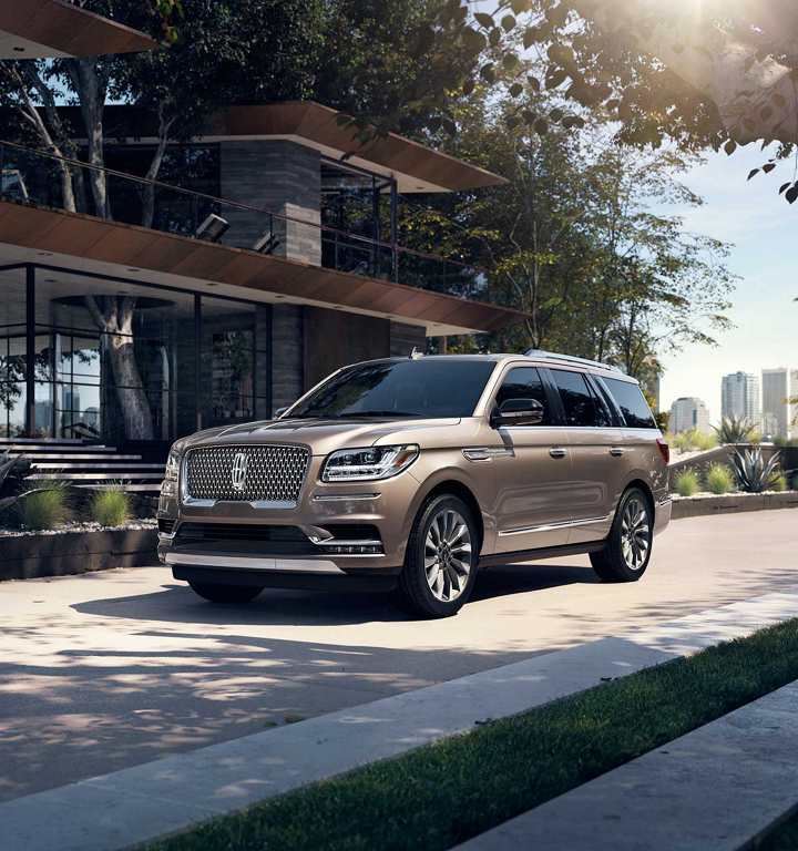 2018 Lincoln Navigator Exterior Gallery Image