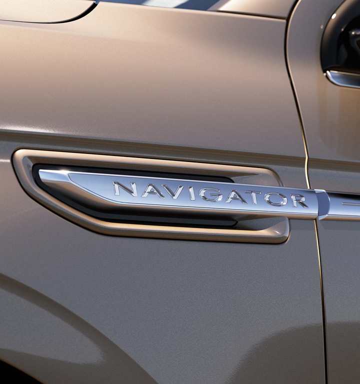 2018 Lincoln Navigator Exterior Gallery Image