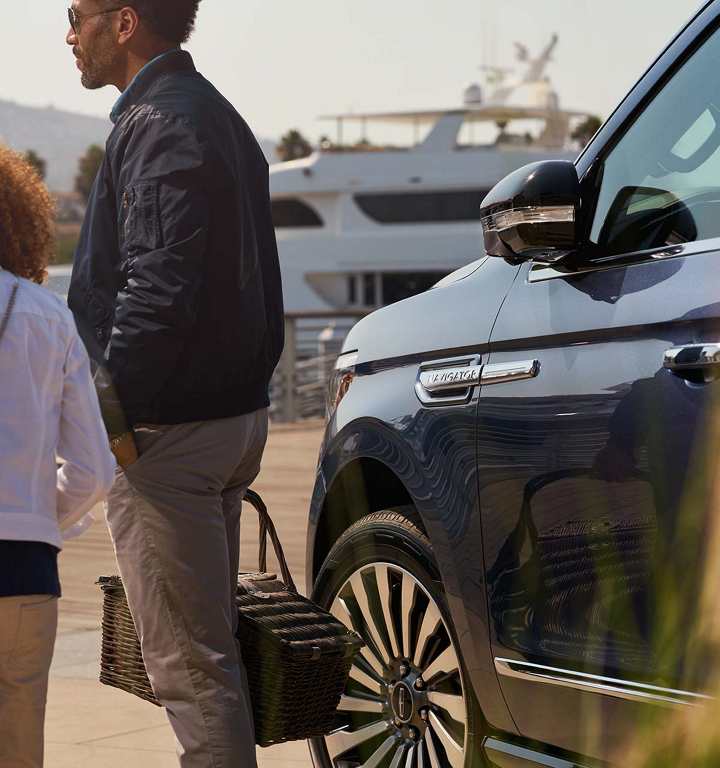 2018 Lincoln Navigator Exterior Gallery Image