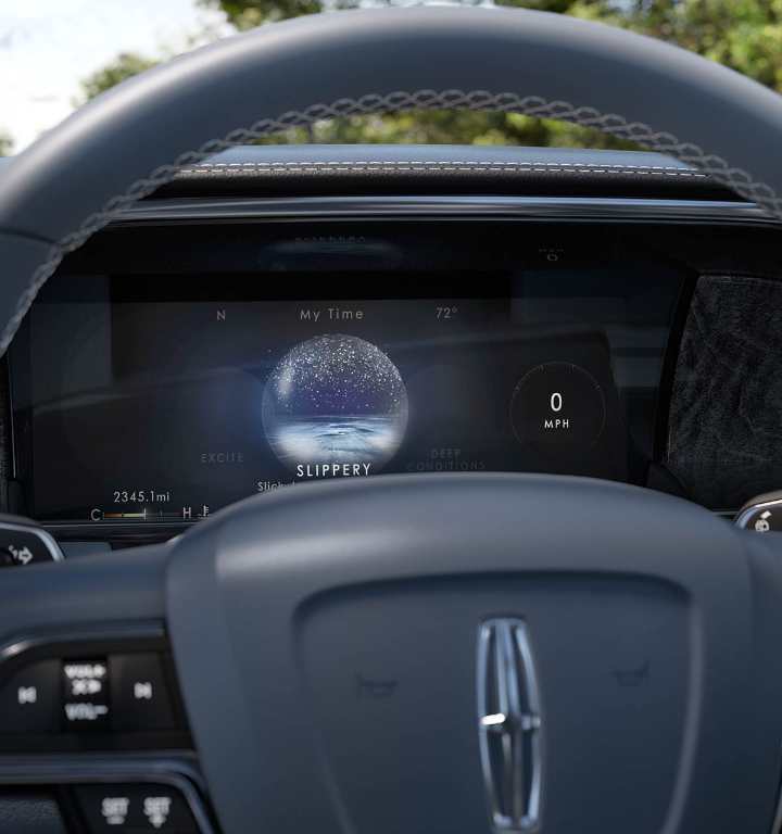 2018 Lincoln Navigator Interior Gallery Image