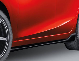 2018 Mazda3 4-door SIDE SILL EXTENSIONS